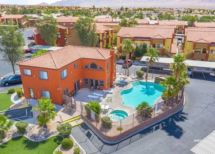 Hawk Ridge Two Bedroom Condo By Cool Properties