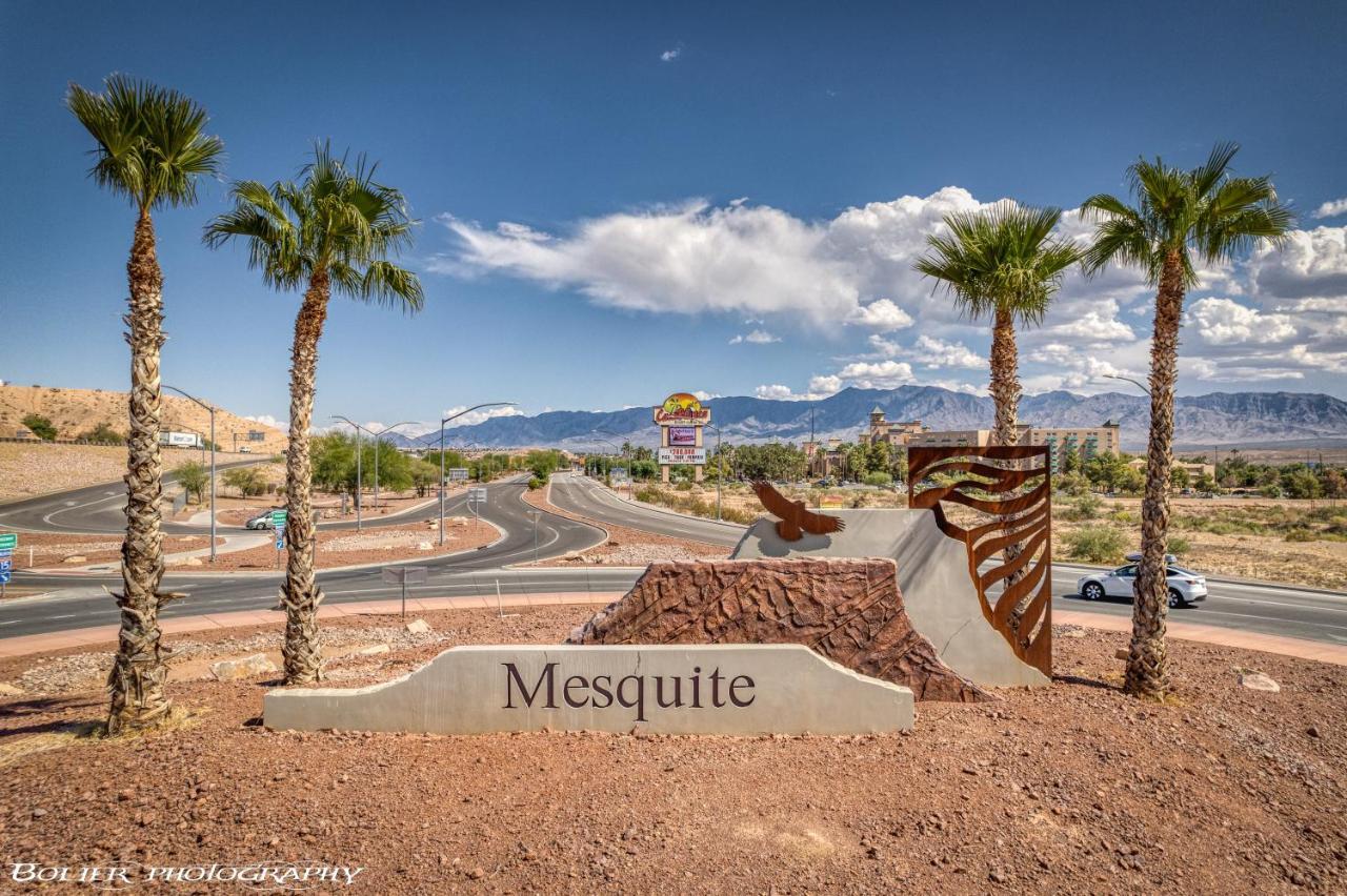 Hawk Ridge Two Bedroom By Cool Apartment *